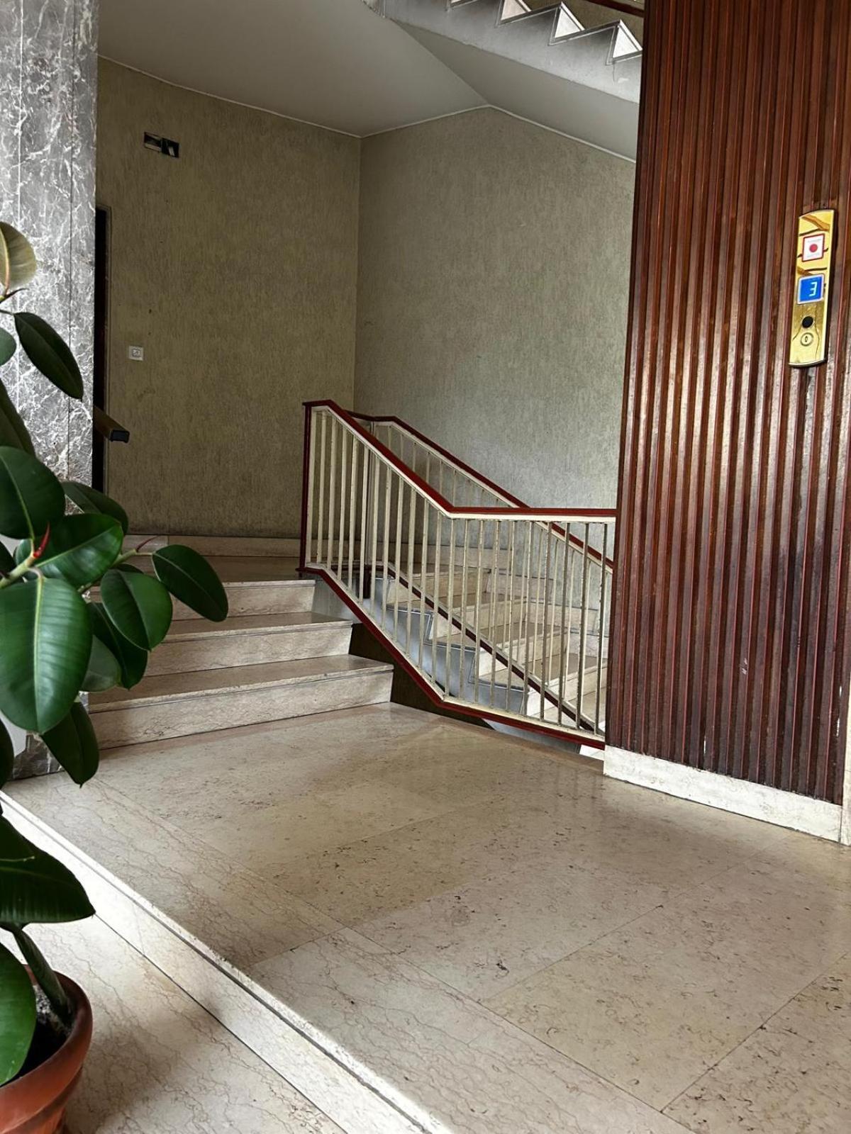Bam Bam Tiburtina Guesthouse Рим Екстер'єр фото