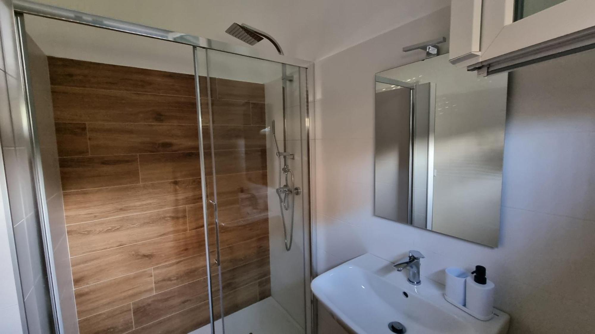 Bam Bam Tiburtina Guesthouse Рим Екстер'єр фото