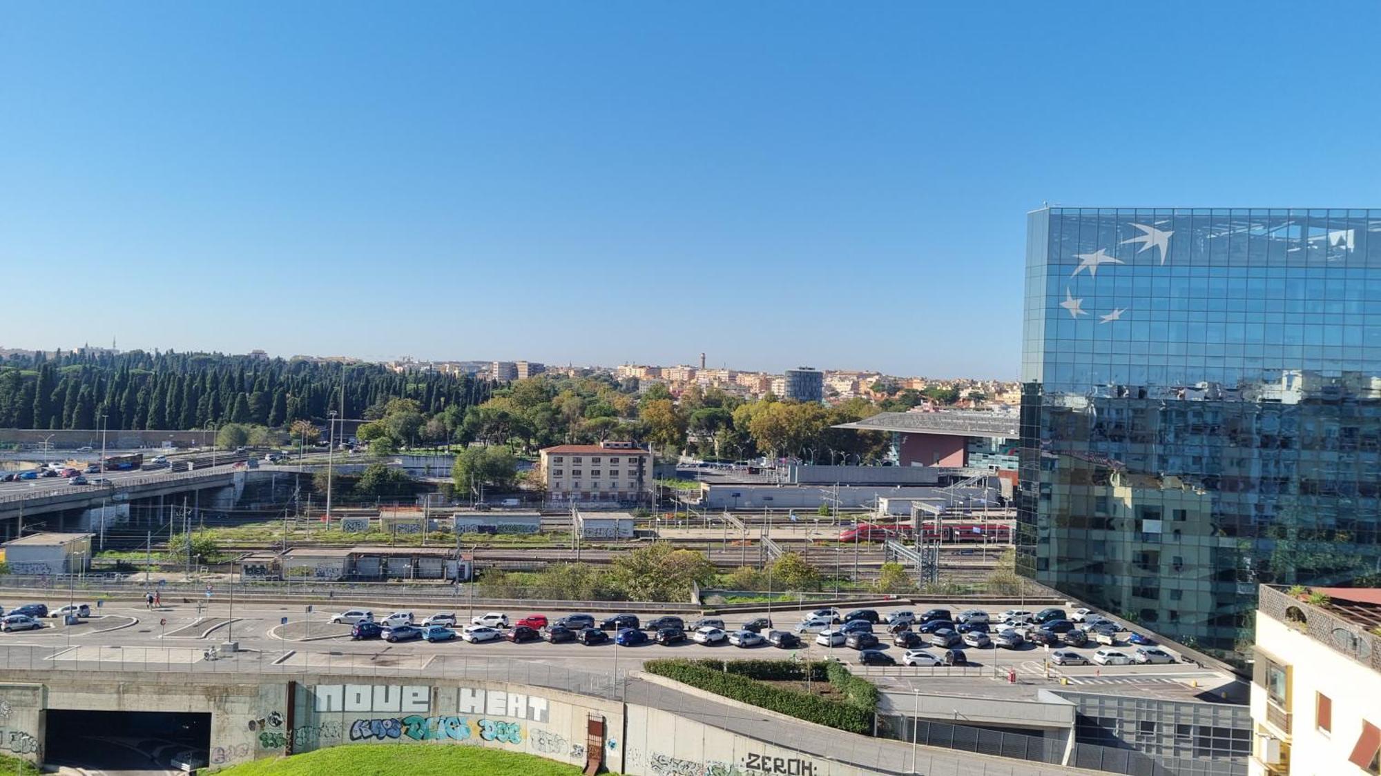 Bam Bam Tiburtina Guesthouse Рим Екстер'єр фото